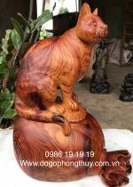 Tượng mèo phong thủy gỗ Cẩm lai