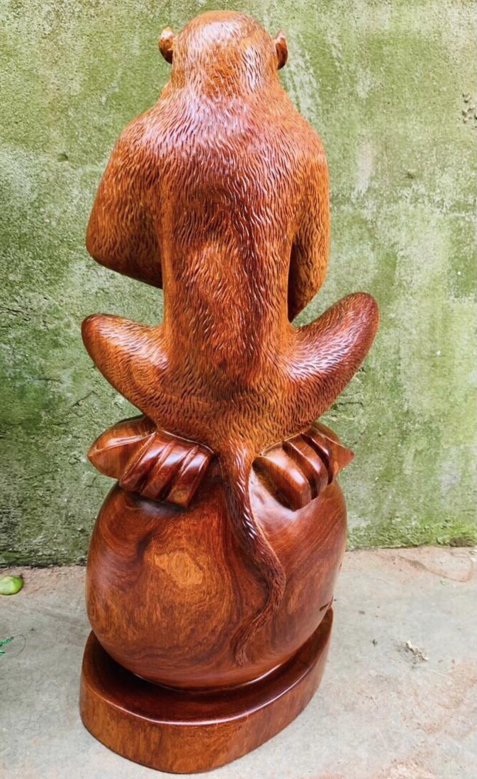 Tượng khỉ gỗ hương Krongpa Gia lai