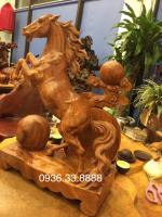 Tượng Ngựa - tượng mười hai con giáp, gỗ hương gia lai
