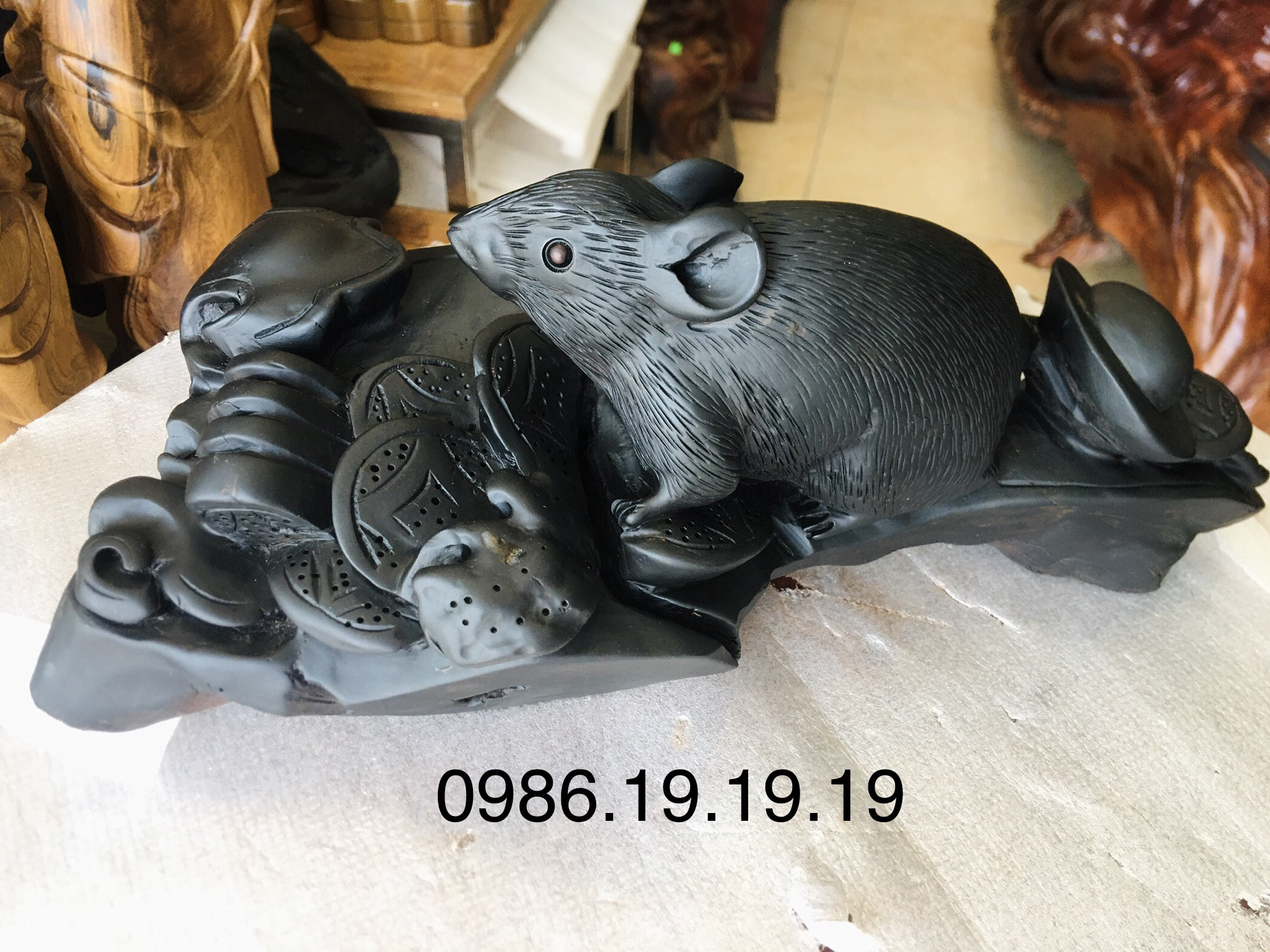 tượng chuột gỗ mun sừng Khánh Hòa - Nha Trang