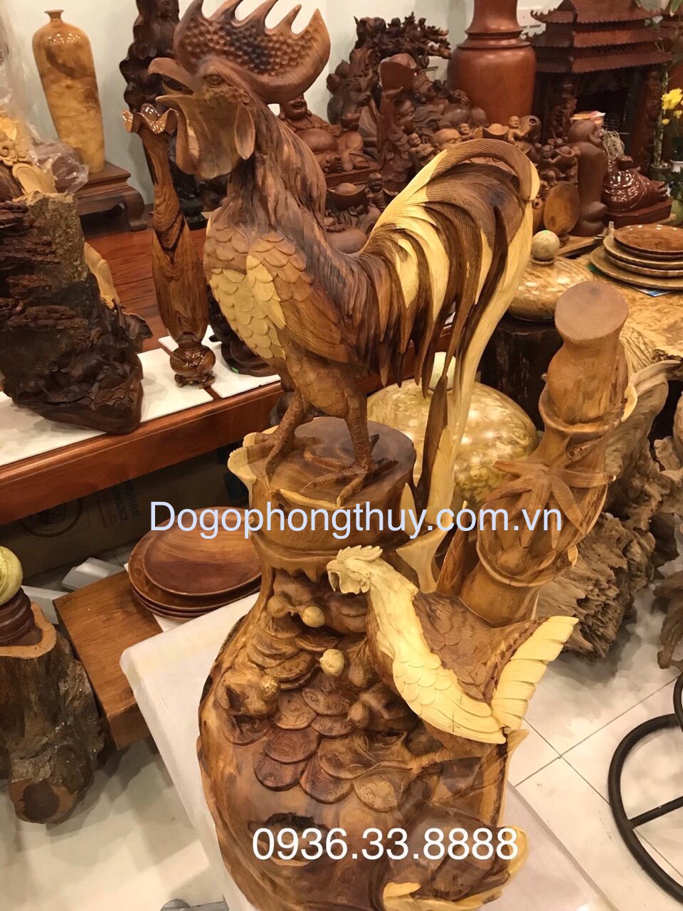 tượng gà trống gỗ cẩm