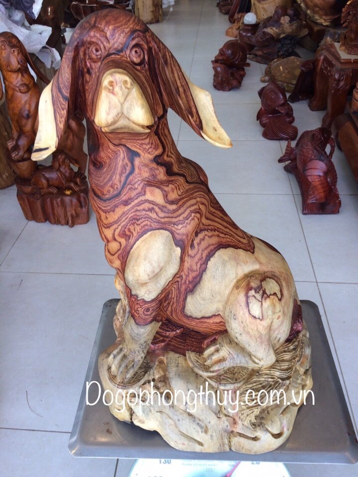 tượng chó gỗ phong thủy